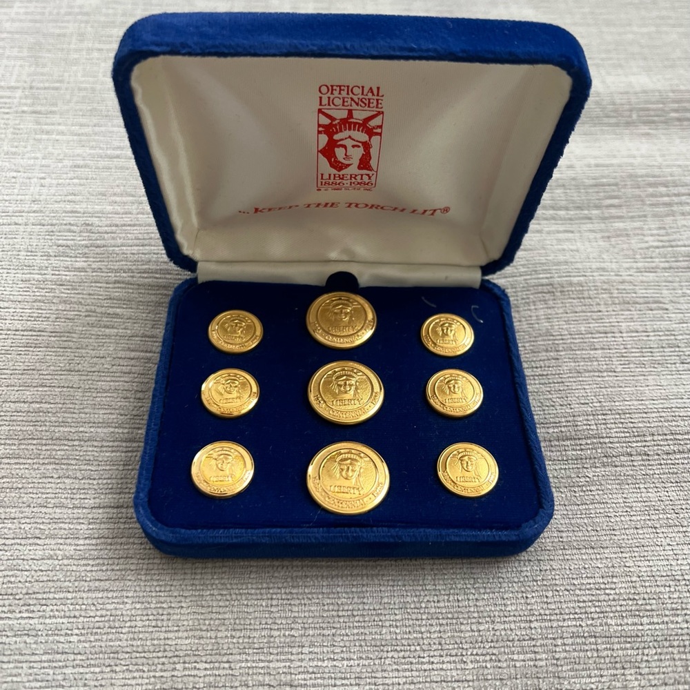 Keep the Torch Lit 1886-1986 Liberty Centennial Button Set